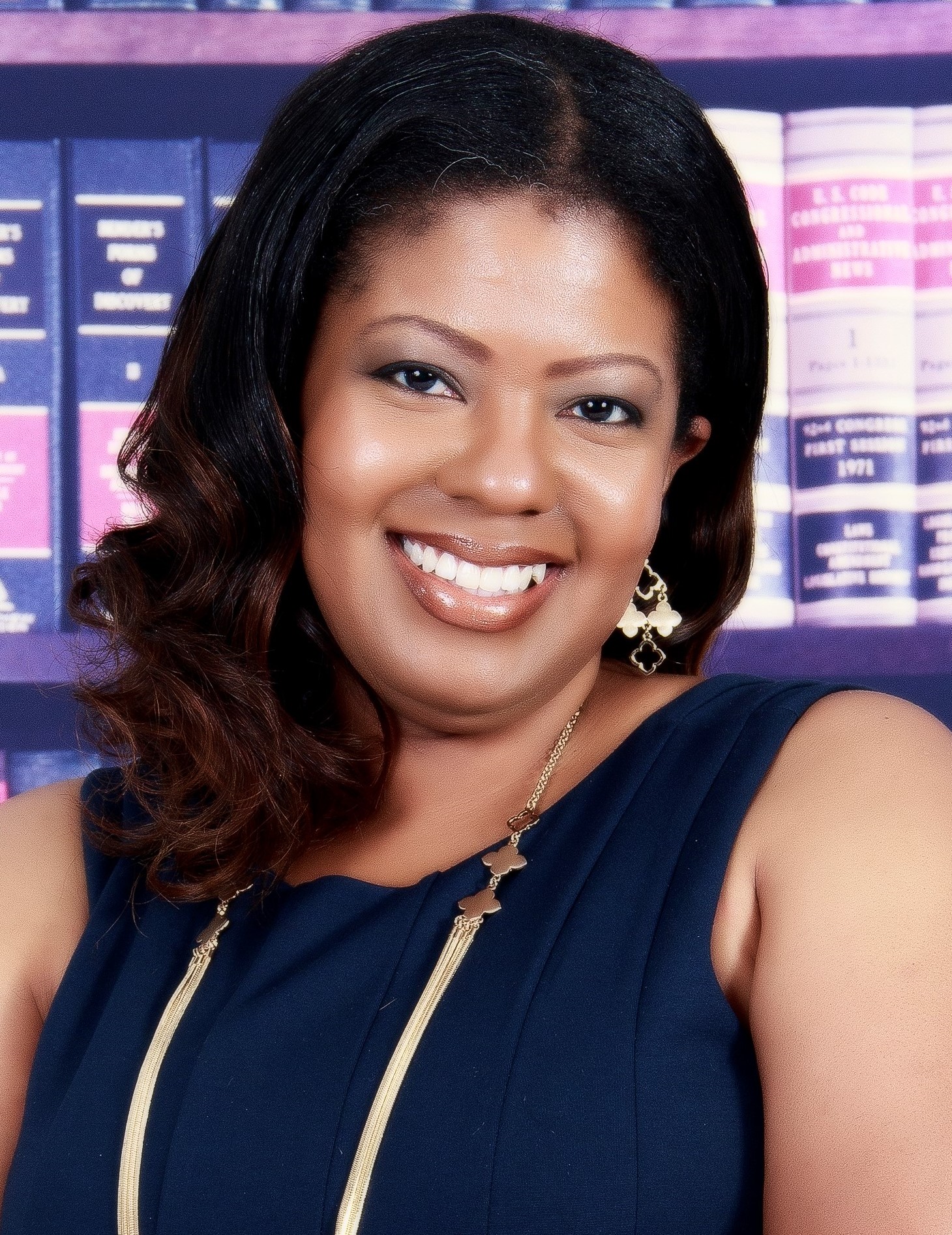 Professional image of Vonnetta Sloan.