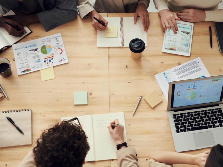 Group meeting at table