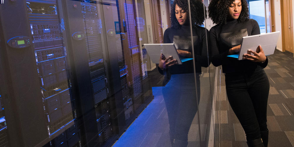 woman on computer data analysis